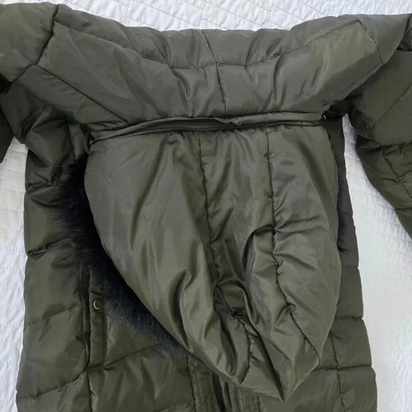 Lauren Ralph Lauren Women's Down Puffer Coat - Size Medium fits like a Small - Picture 6 of 9